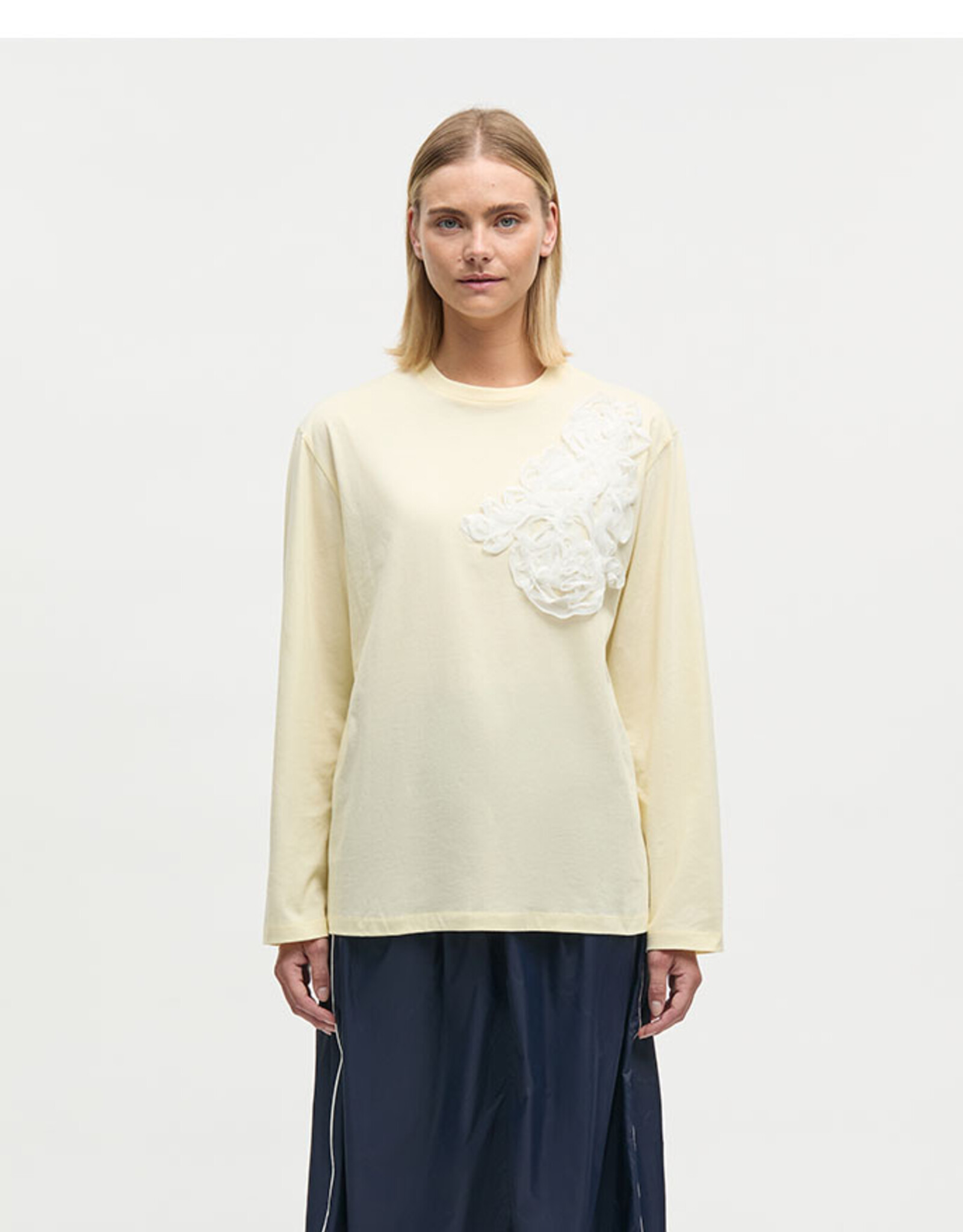 Mads Norgaard MADS NØRGAARD JERRY TEE - ALMOND OIL