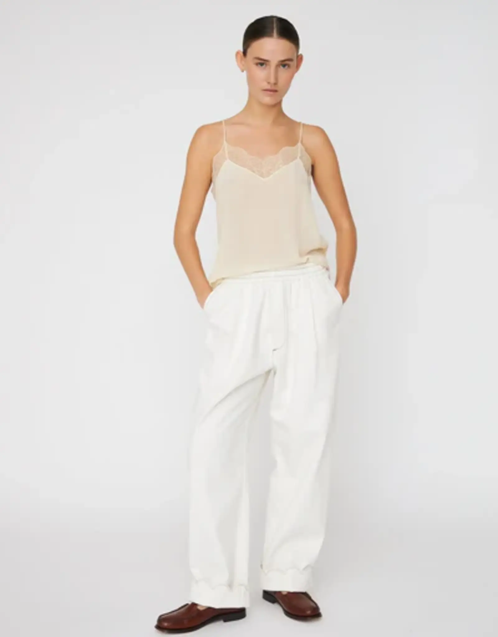 STELLA NOVA CARROT SHAPE PANTS - WHITE