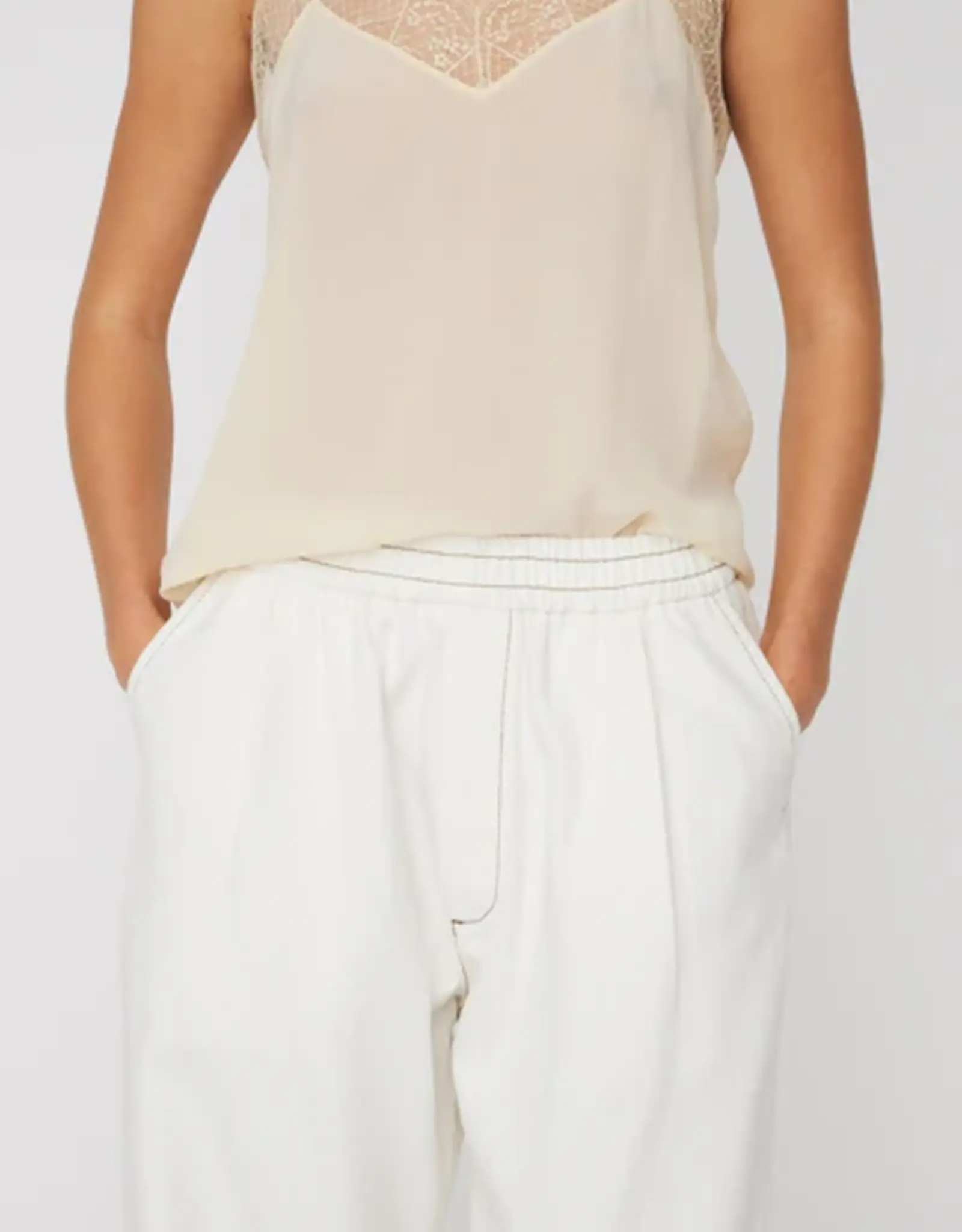 STELLA NOVA CARROT SHAPE PANTS - WHITE