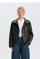 Selected Femme SELECTED FEMME ZENIA LEATHER JACKET - BLACK