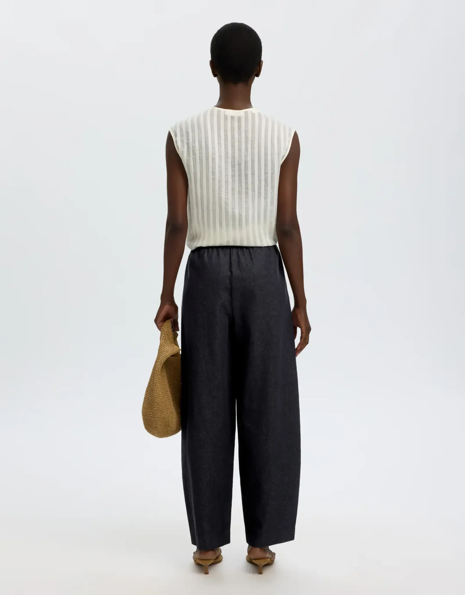Selected Femme SELECTED FEMME BARREL WILLOW LINEN PANTS - D NAVY