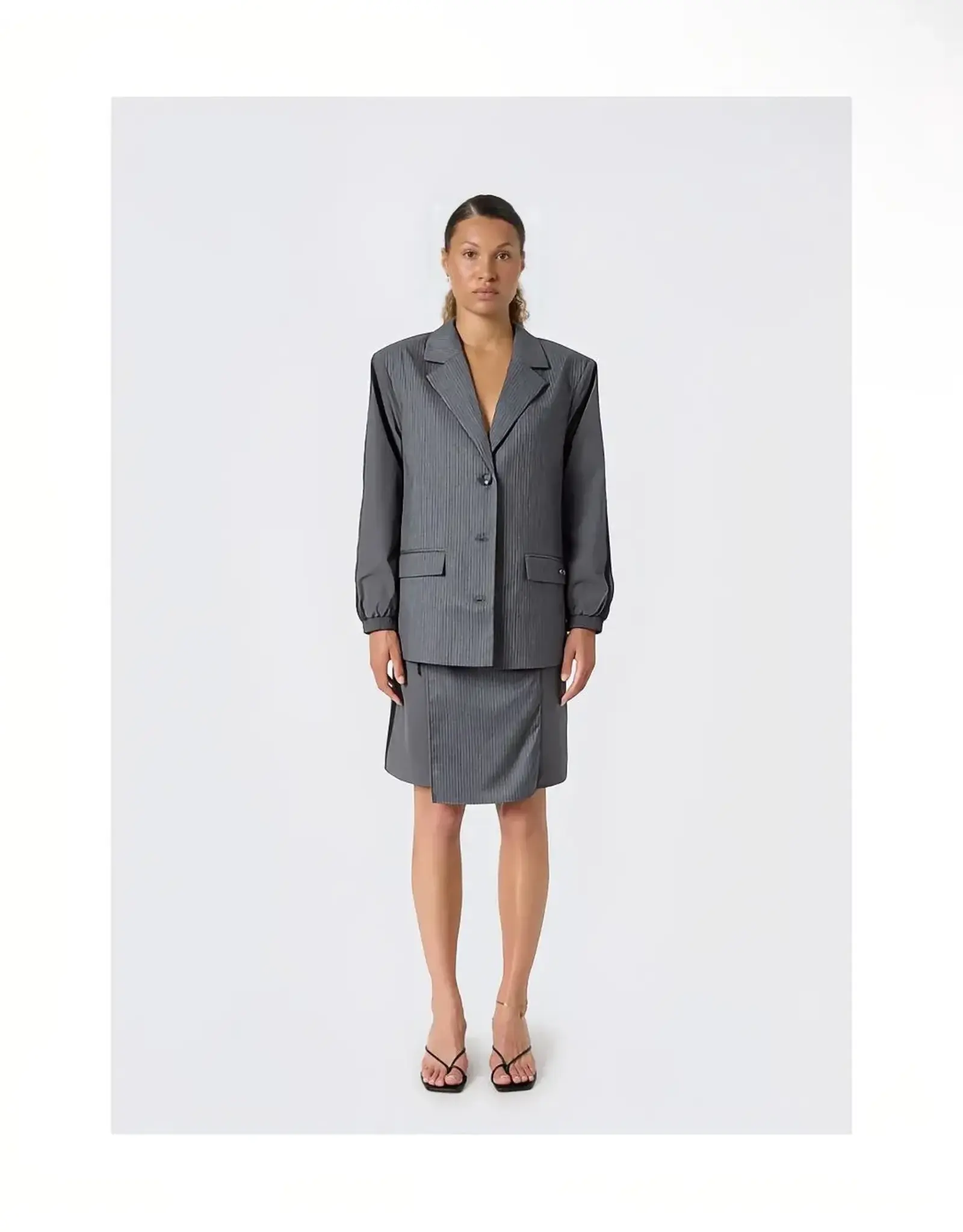 Résumé RÉSUMÉ MILAN BLAZER - DARK GREY