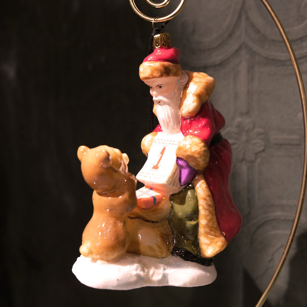 Komozja Santa with a bear and a calendar