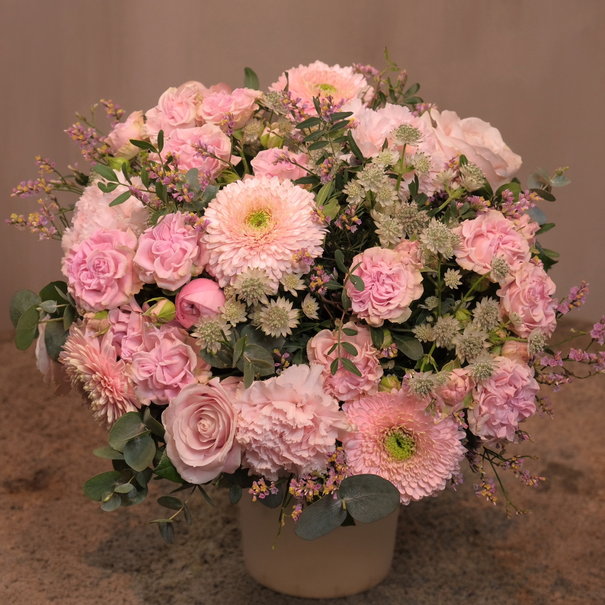 Daniel Ost Pink Bouquet (75 EUR)