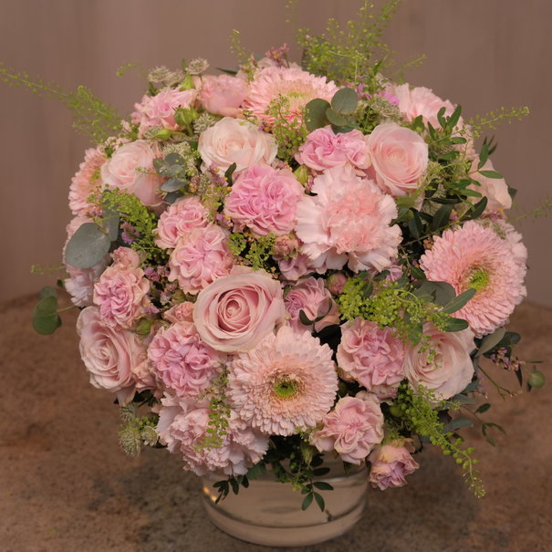 Daniel Ost Pink Bouquet (125 EUR)