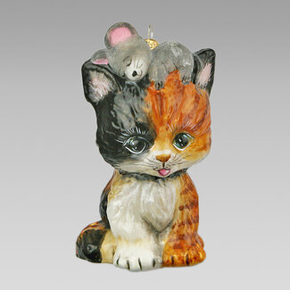 Komozja Kitten with a Mouse