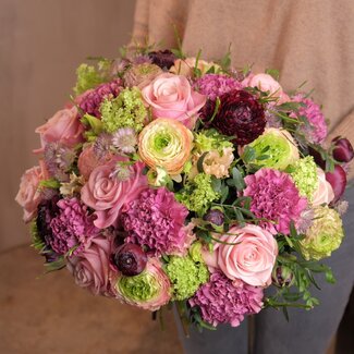 Daniel Ost Flowers Classic Collection - Seasonal Hues - Refined