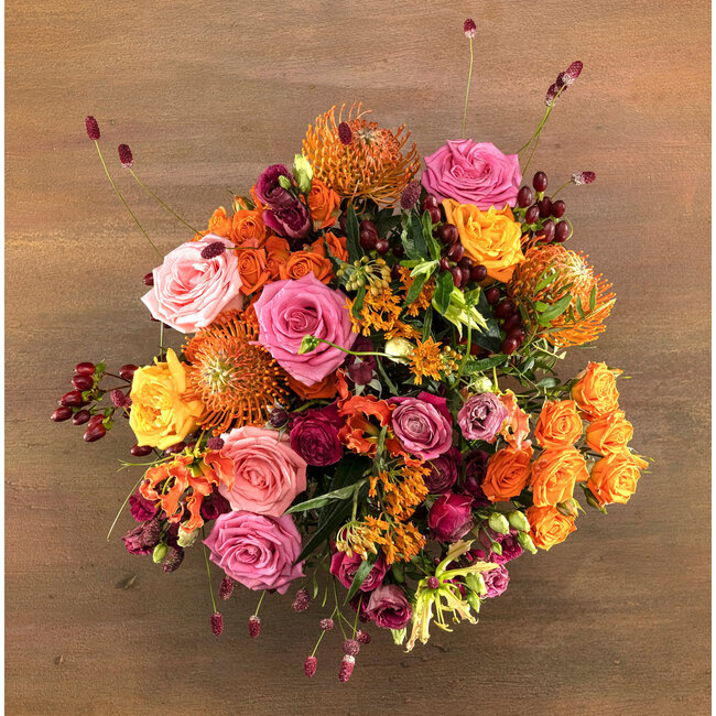 Daniel Ost Flowers Signature Collection - Seasonal Palette - Elegant