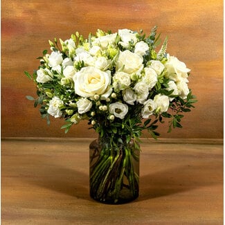 Daniel Ost Flowers Signature Collection - Serene Neutrals - Elegant