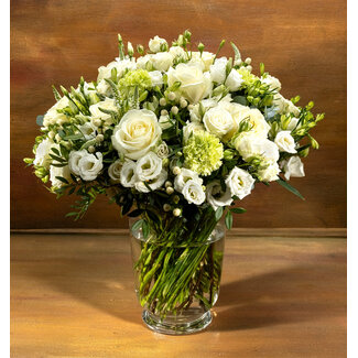 Daniel Ost Flowers Signature Collection - Serene Neutrals - Exquisite