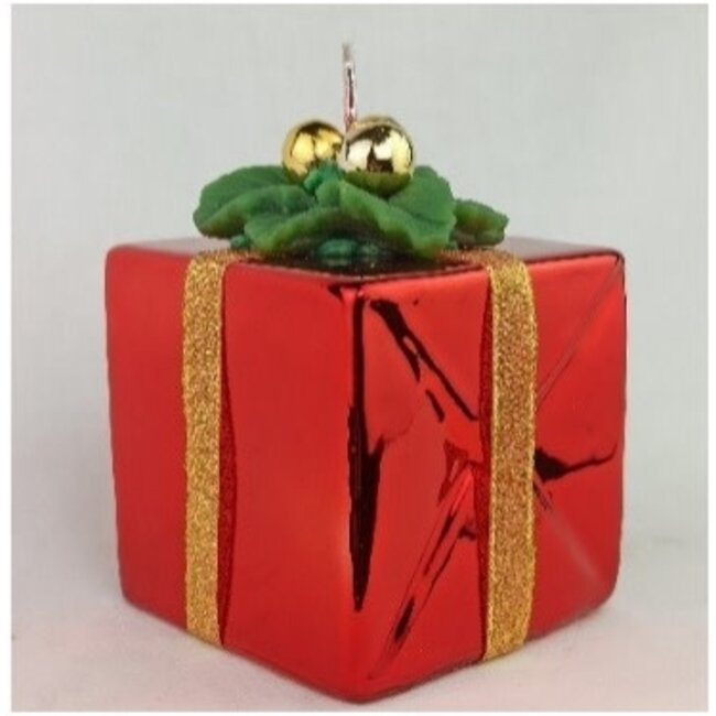 Daniel Ost Candles 13Cubo mm.h. 90x90 Red Metallic w/ holly and gold ribbon and gold dots
