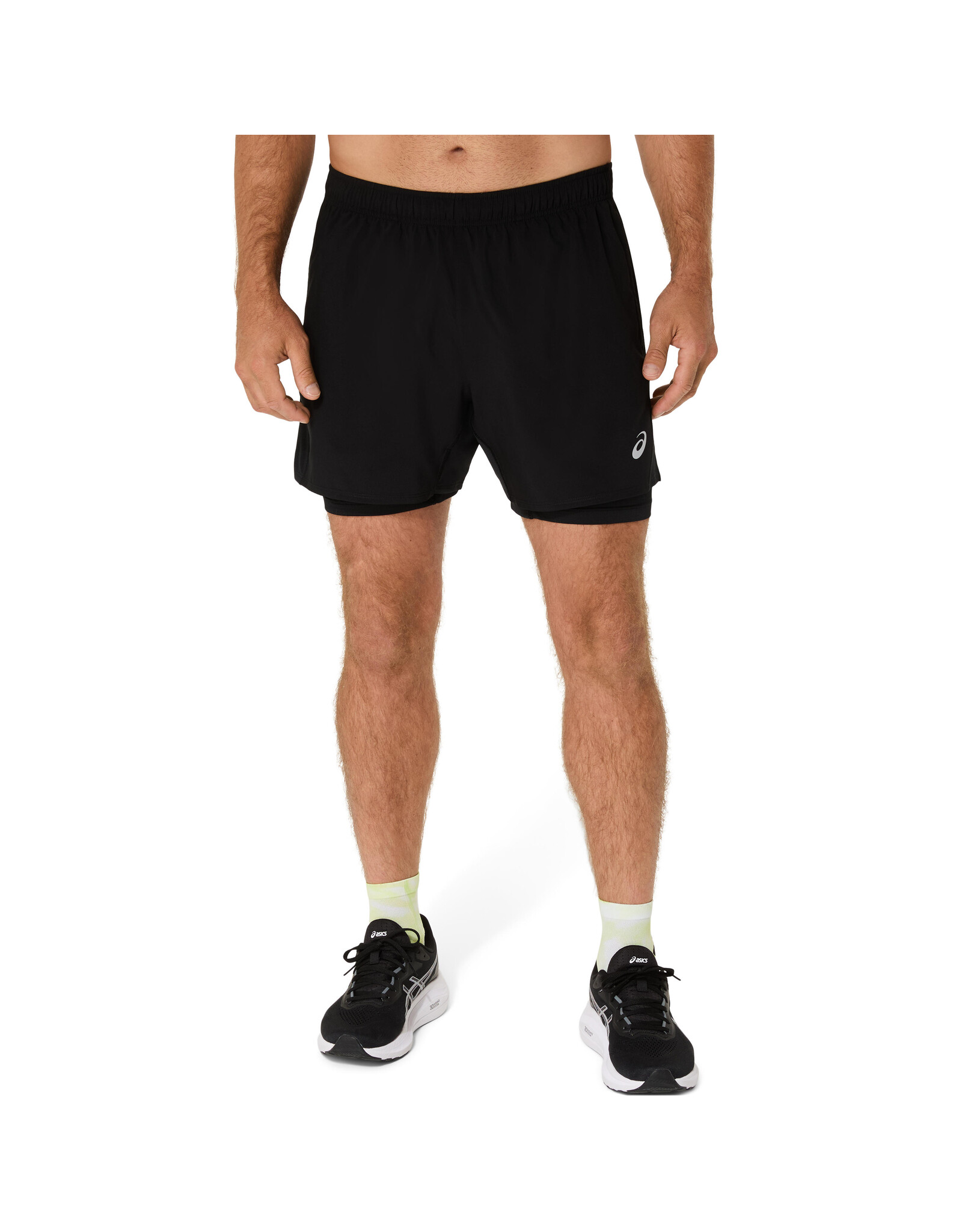 Asics ASICS CORE 2-N-1 5IN SHORT-Heren-PERFORMANCE BLACK/PERFORMANCE BLACK