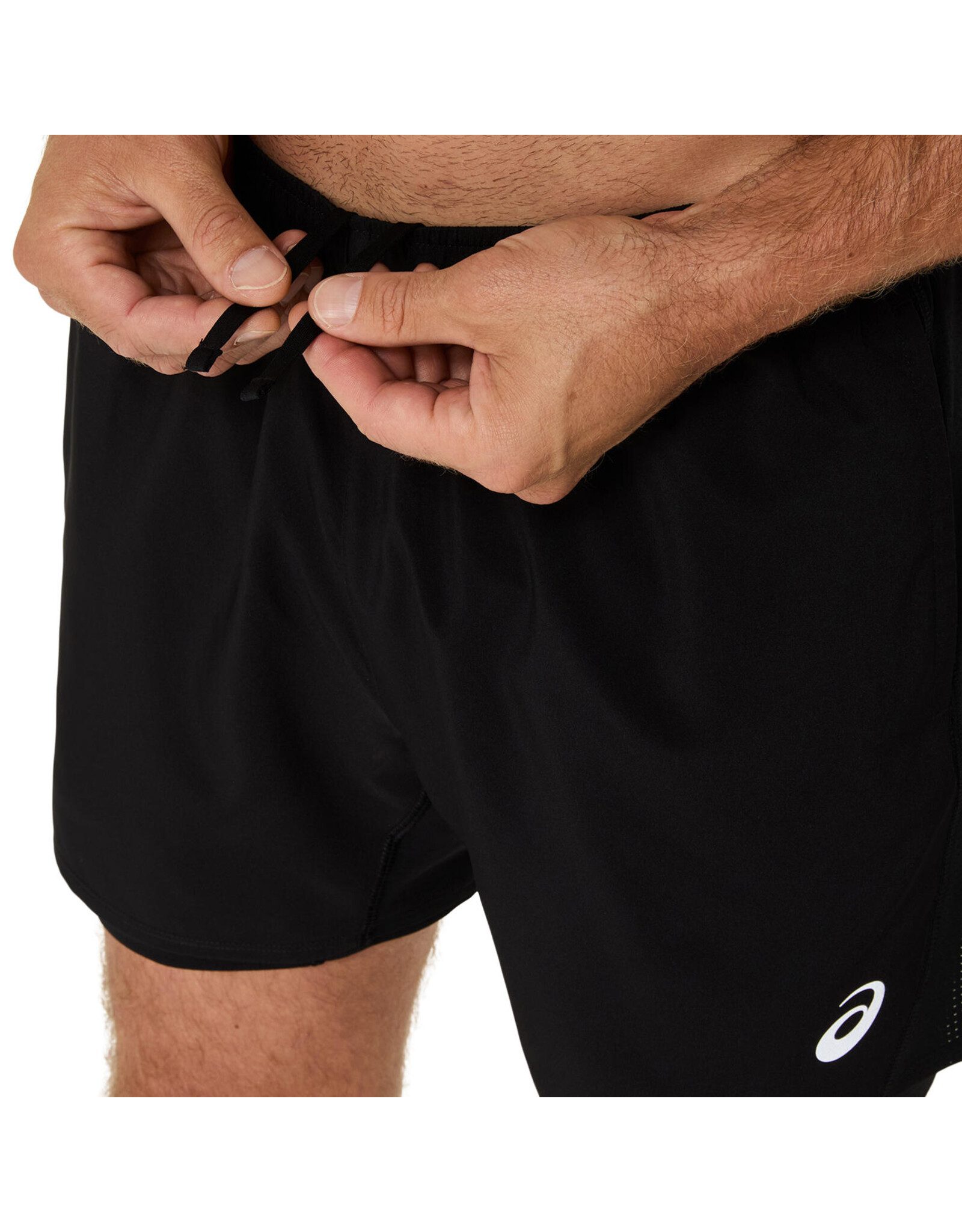 Asics ASICS CORE 2-N-1 5IN SHORT-Heren-PERFORMANCE BLACK/PERFORMANCE BLACK