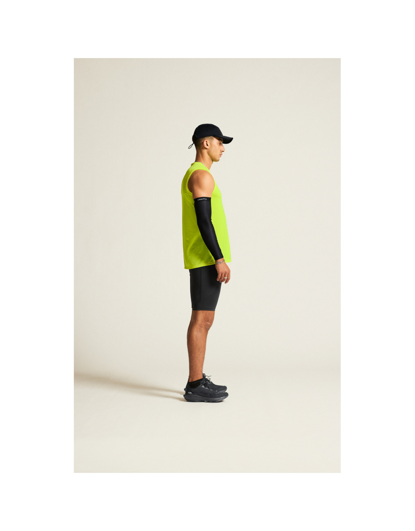 Craft ADV ESSENCE SHORT TIGHTS 2 M-BLACK