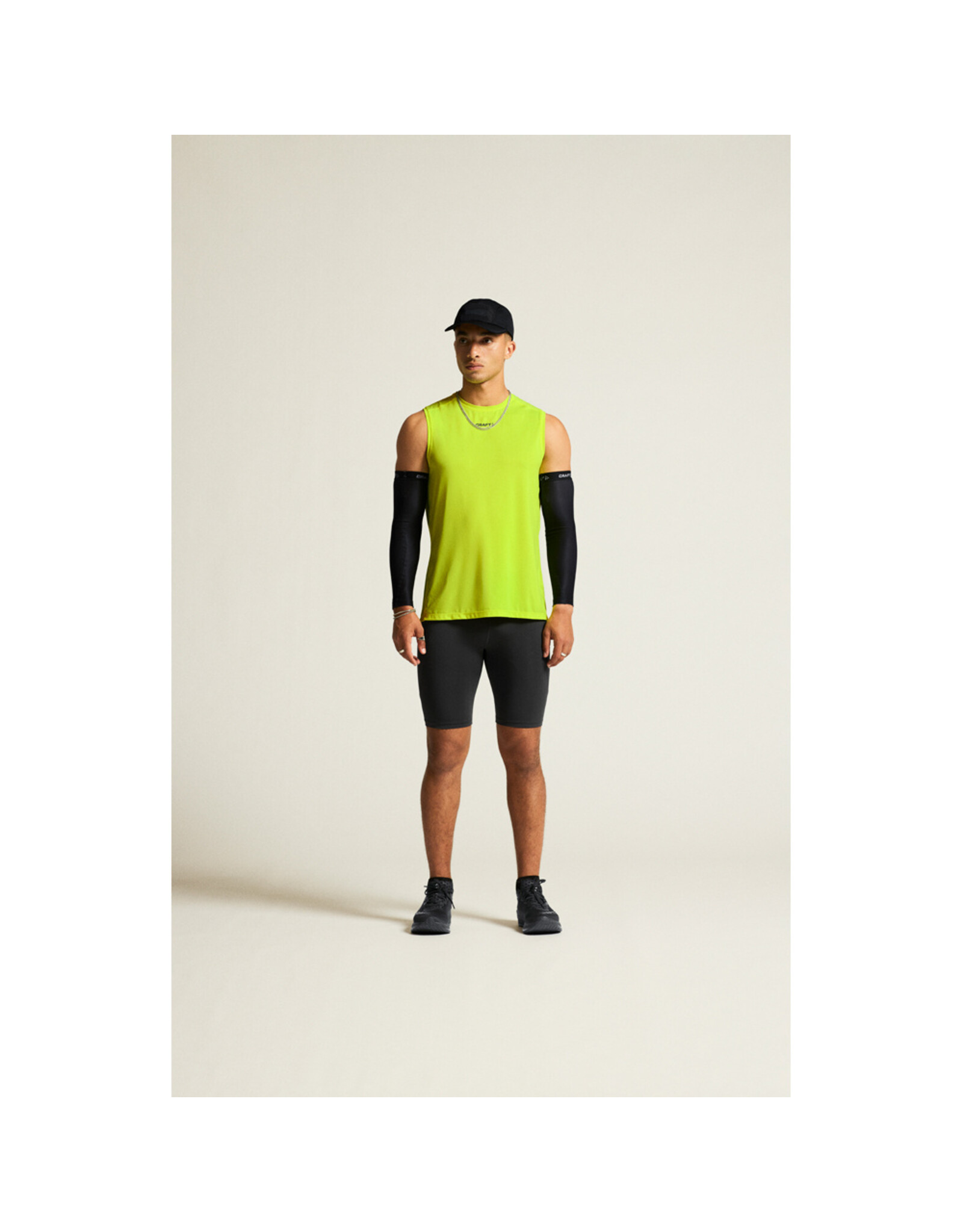 Craft ADV ESSENCE SHORT TIGHTS 2 M-BLACK