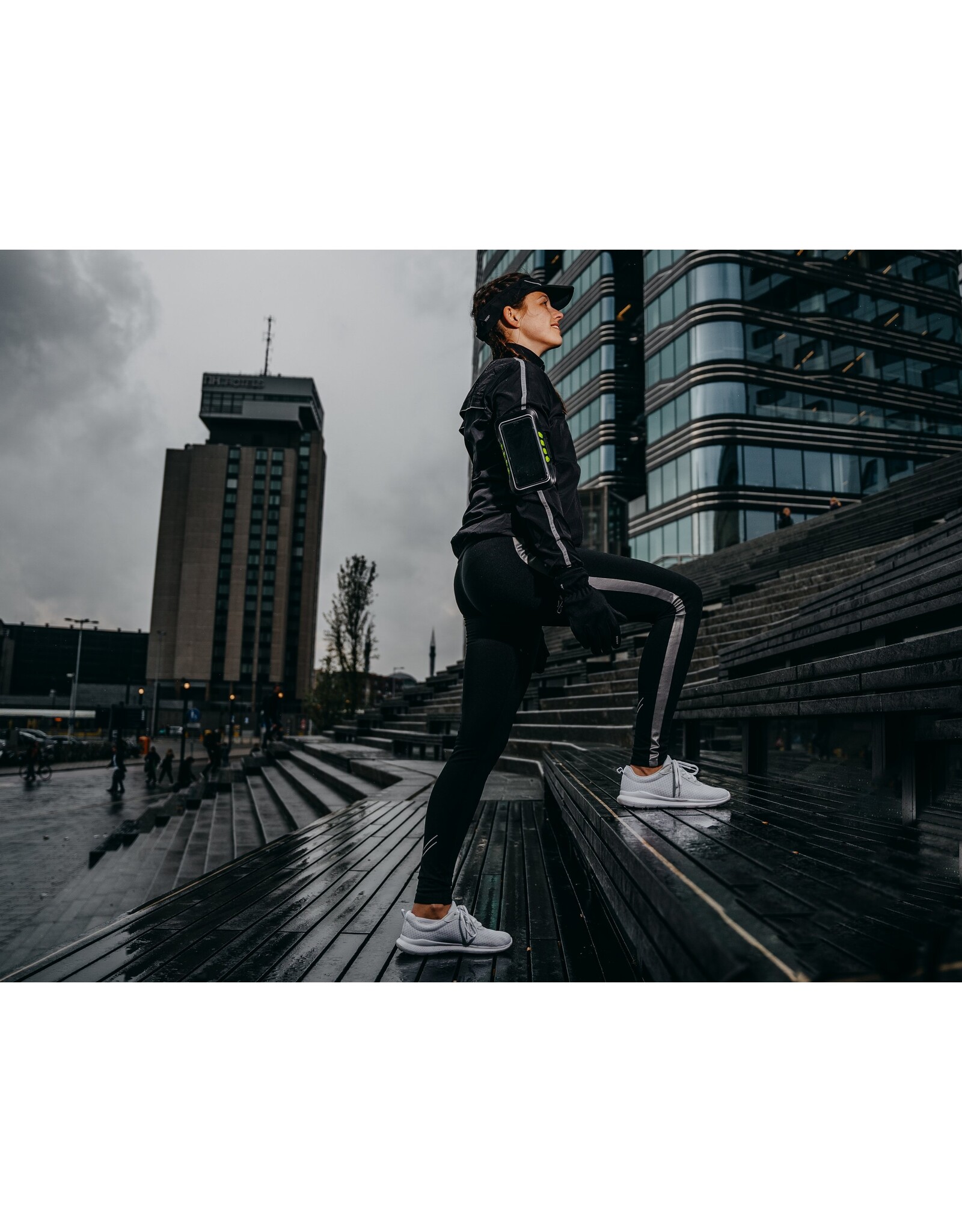 Avento Sportarmband Smartphone LED • Agda •