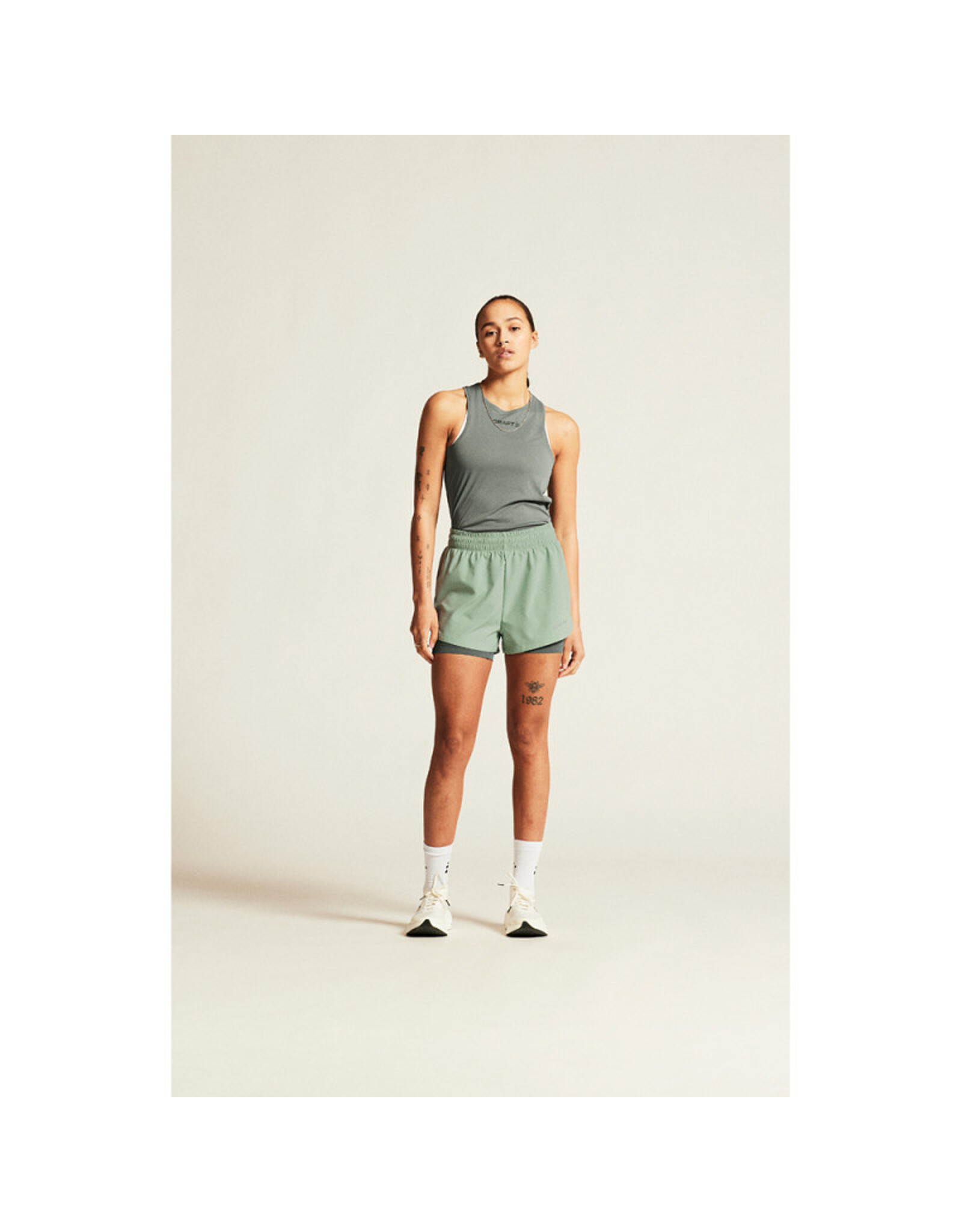 Craft ADV ESSENCE 2-IN-1 SHORTS 2 W-Dames-GLACIAL