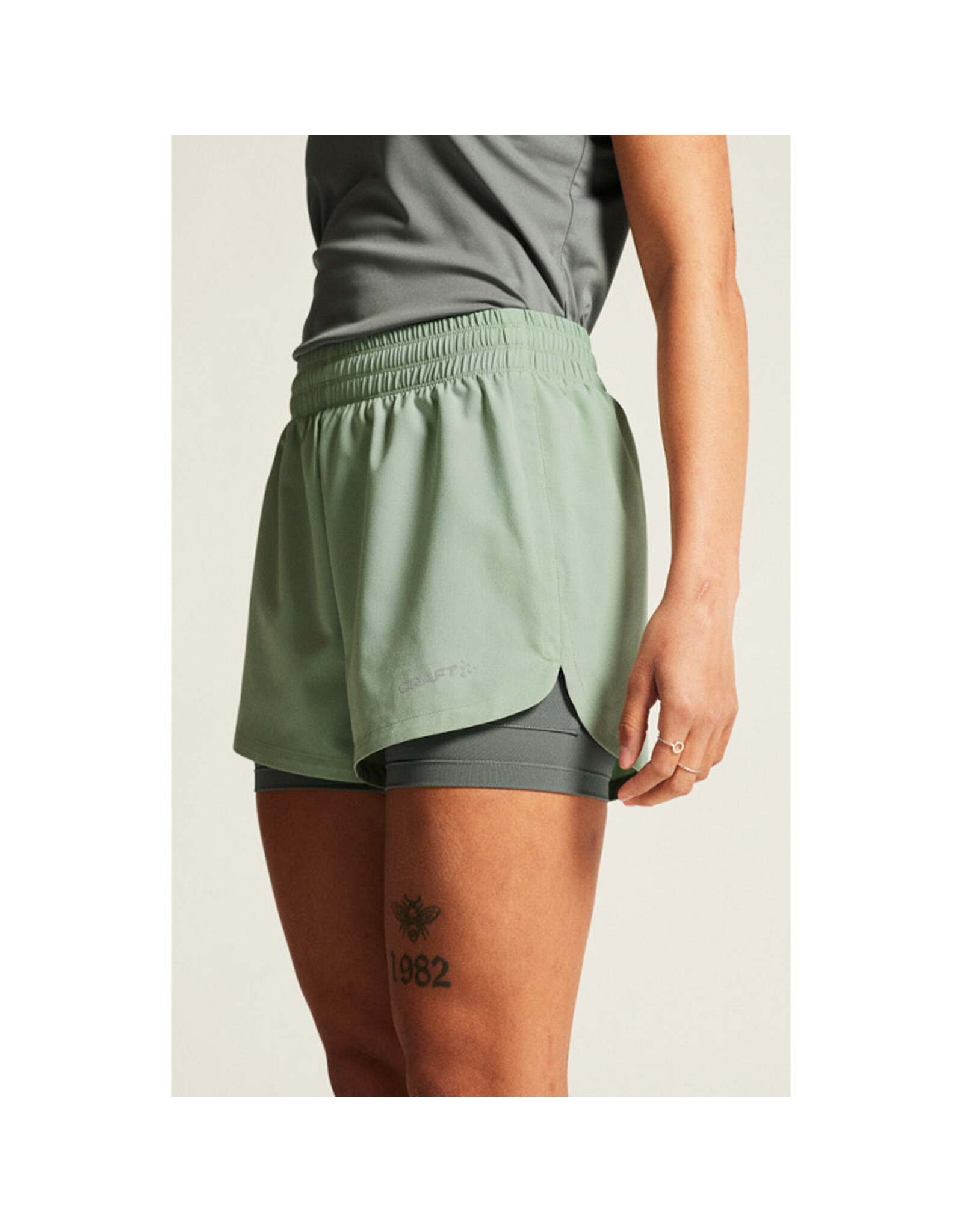 Craft ADV ESSENCE 2-IN-1 SHORTS 2 W-Dames-GLACIAL