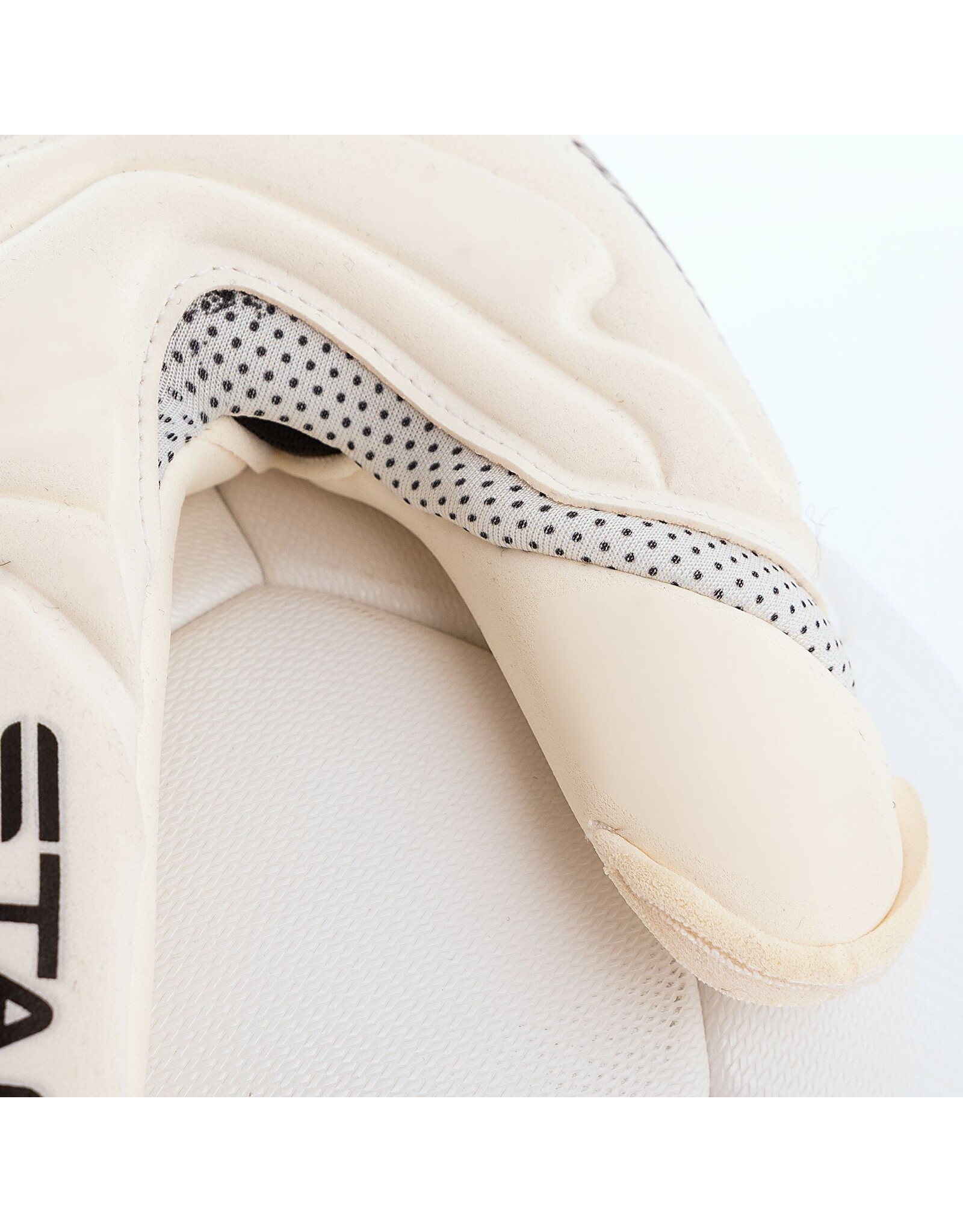 Stanno White-Black-Ultimate Grip V Goalkeeper Gloves