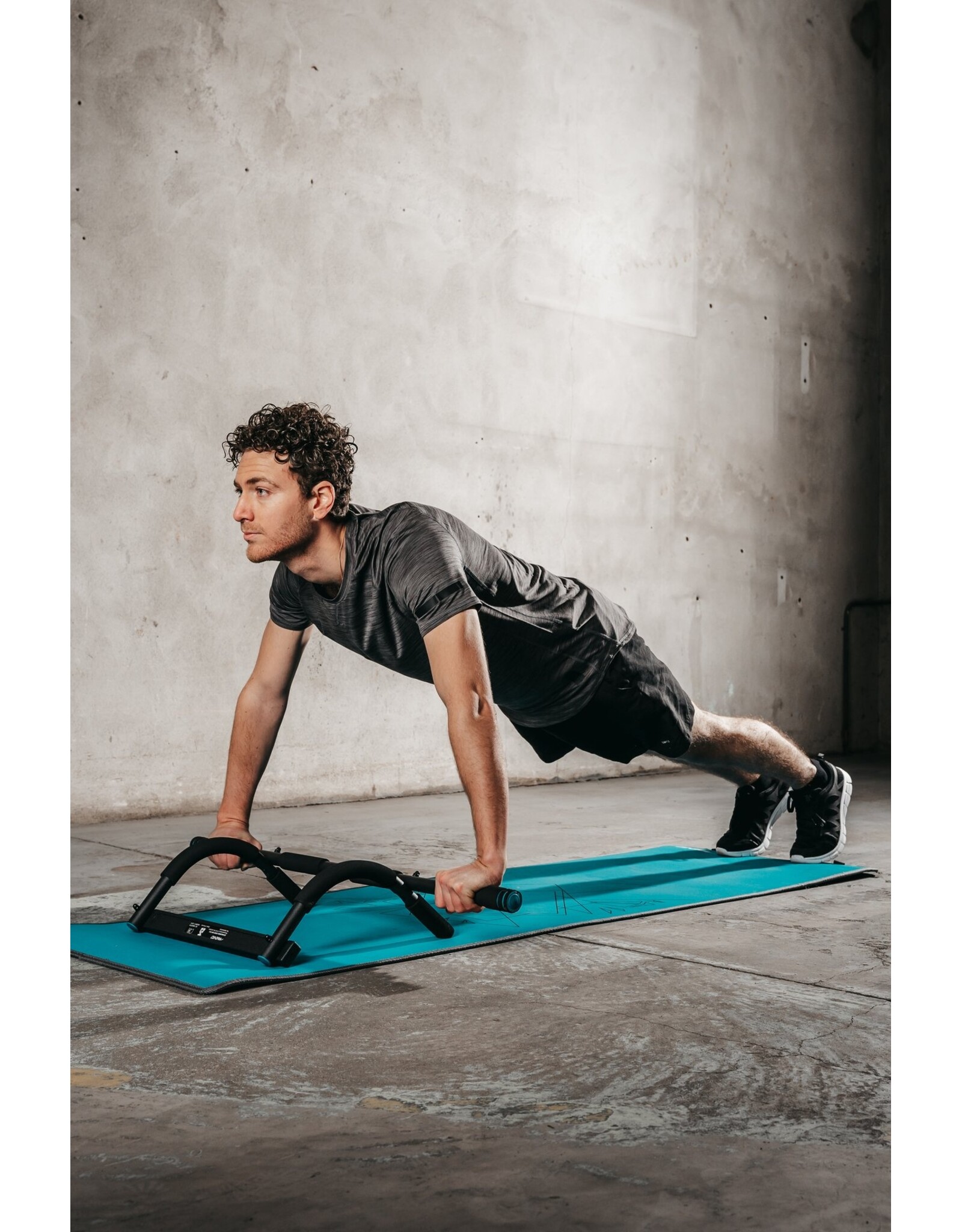 Avento Multi-Fitness Deurpost Trainer