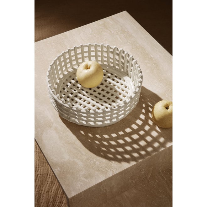 ferm LIVING Ceramic Centrepiece Off-white