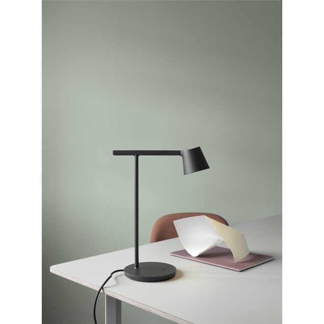 Muuto Tip Table Lamp