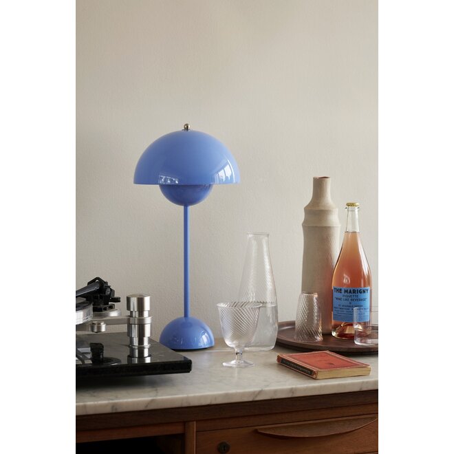 &Tradition Flowerpot Portable Lamp VP9 Swim Blue