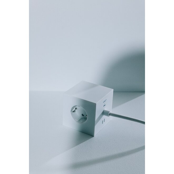 Avolt x Martinelli Luce Square 1 Stekkerdoos Opal White USB-C