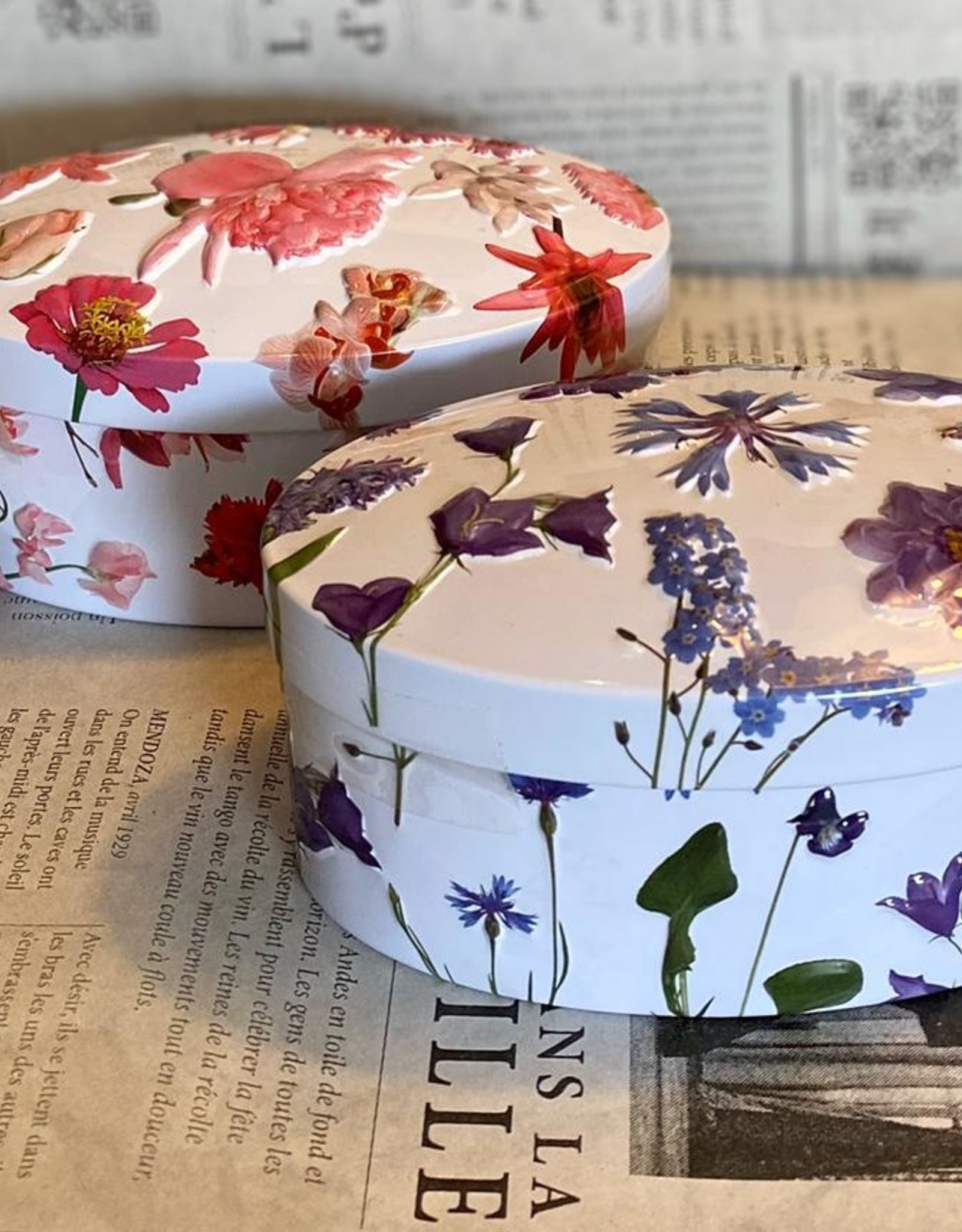 Gardiners of Scotland Wild Flower Tin met  vanilla fudge