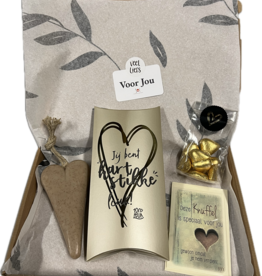 Brievenbuspakket Valentijn - Jij bent hartstikke Leuk!