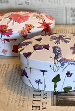 Gardiners of scotland Purple Flower Tin met  vanilla fudge