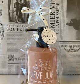 Voor de Juf - Zeeppompje - In goede handen