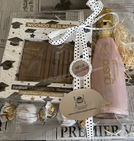 100% leuk Cadeaupakket Geslaagd  met Prosecco en chocolade