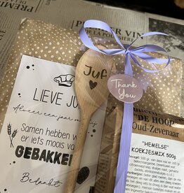 Voor de Juf - Cadeaupakket met bakmix en pollepel