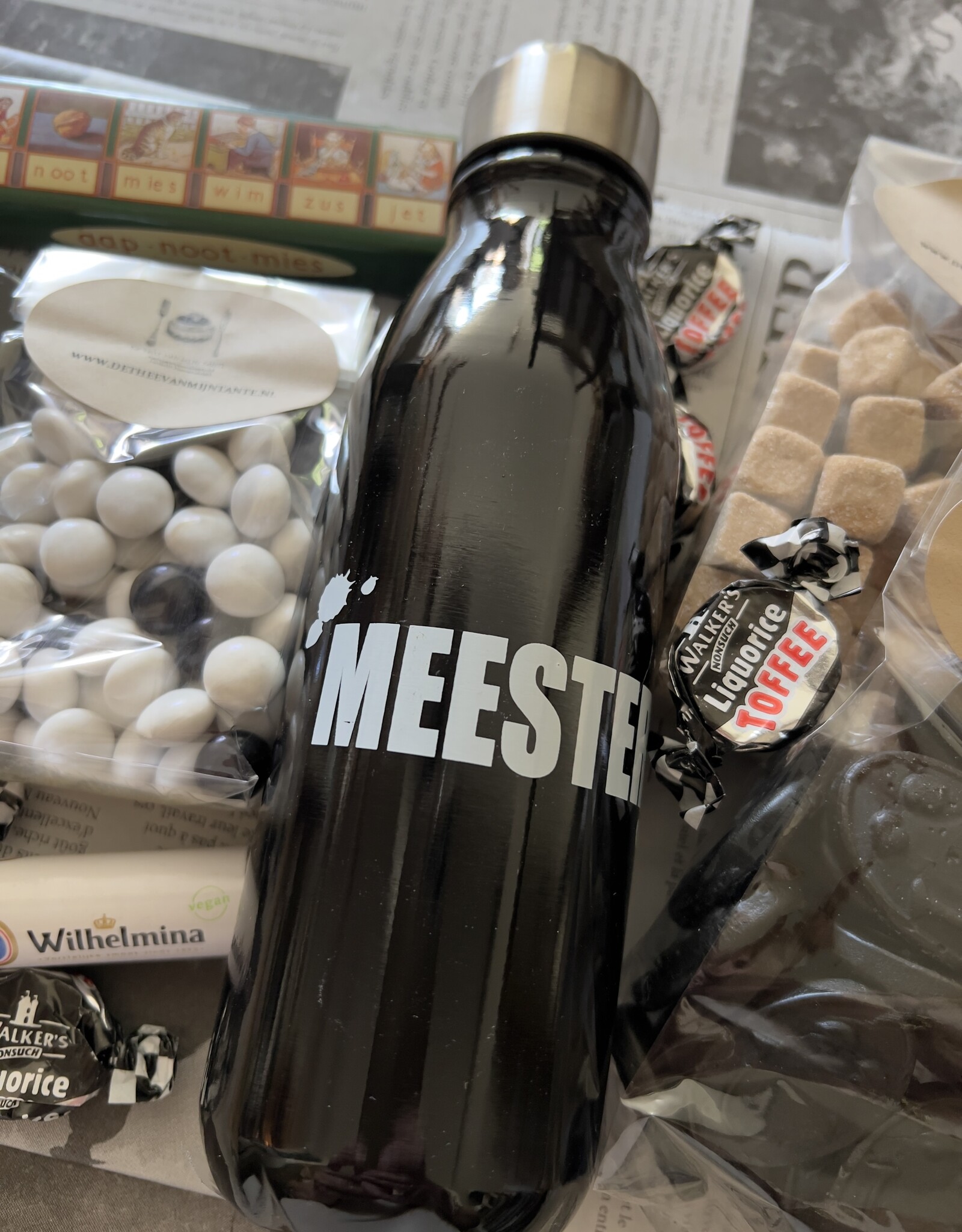 Voor de Meester - Aap Noot Mies Snoeppakket met waterfles