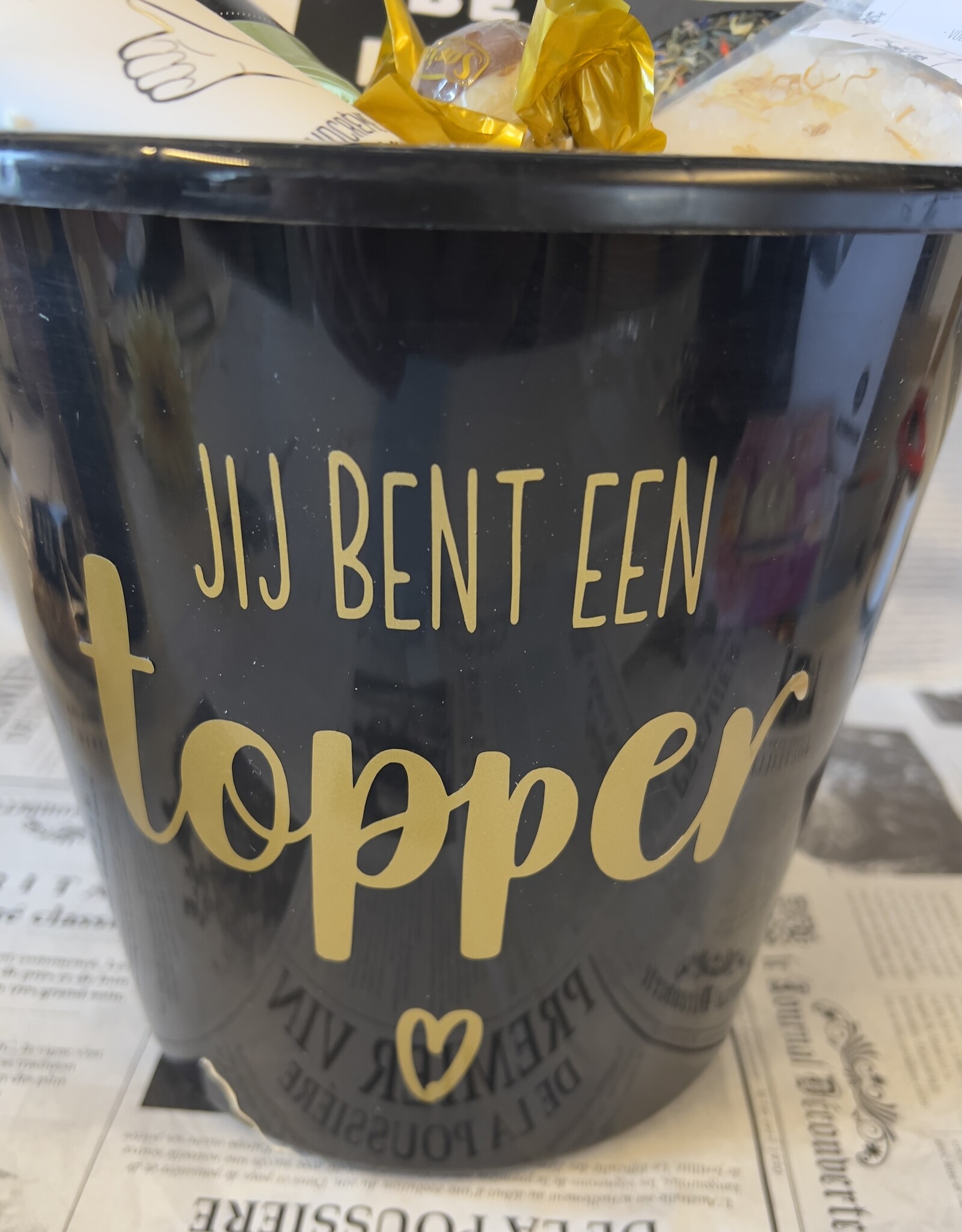 Bedankt - cadeaupakket in emmer - Jij bent een topper