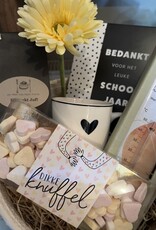 Voor de Juf - Cadeaupakket  Knuffel in mand