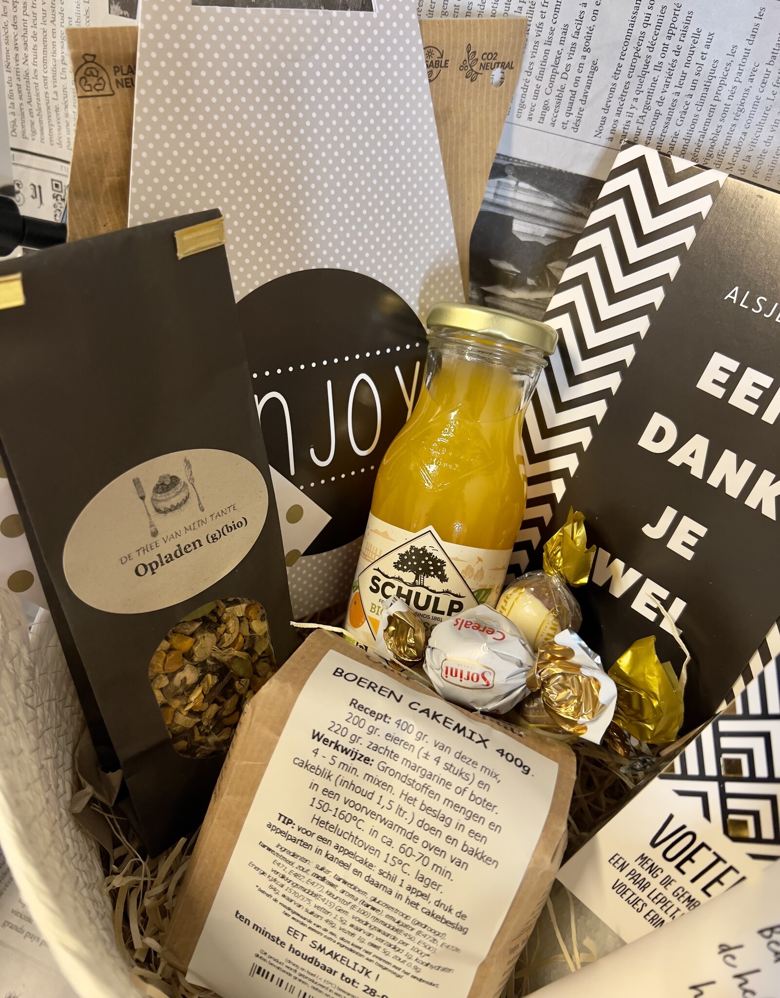 Cadeaupakket  in mand - Bedankt