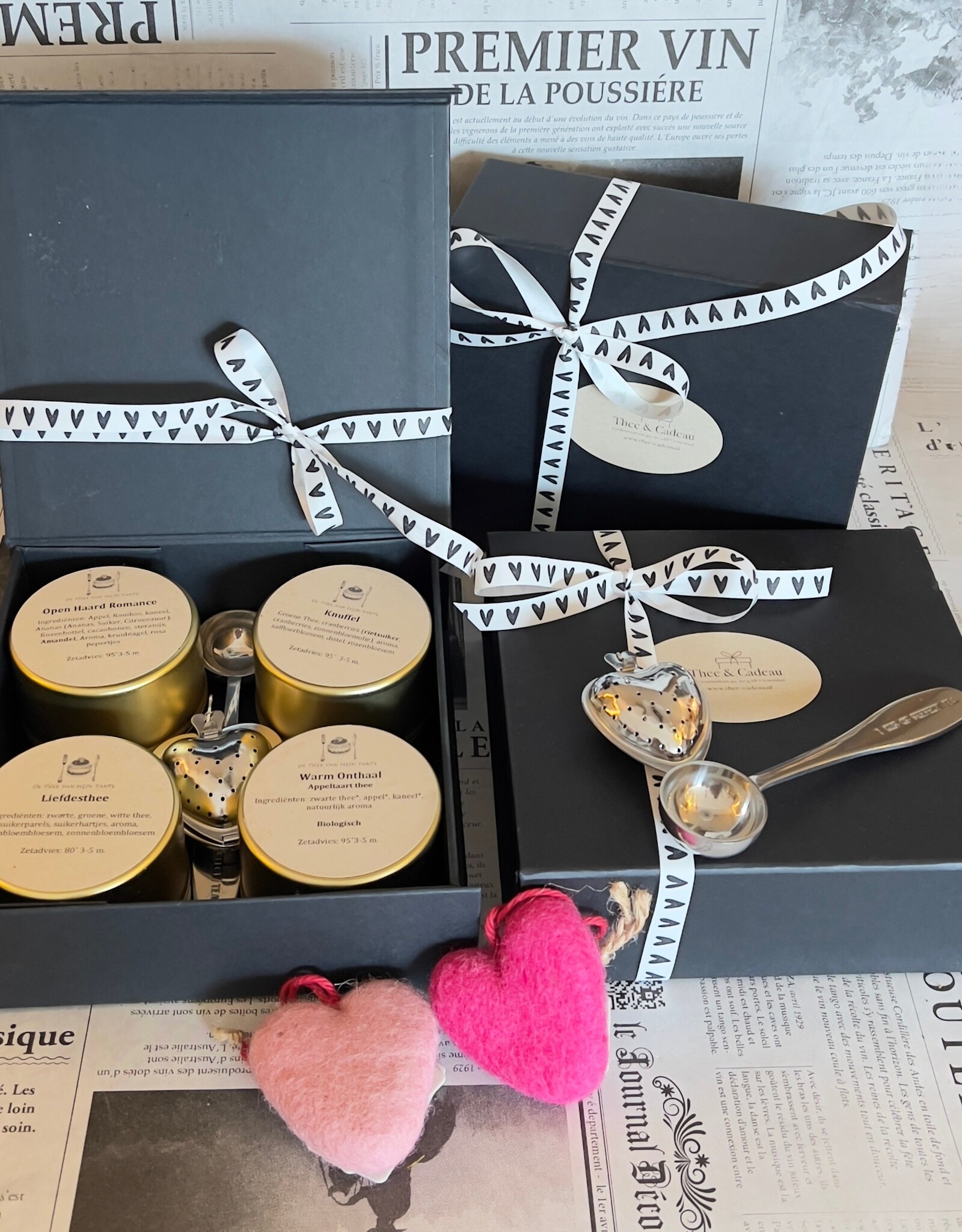 Theedoos - Valentijn - 4 theesoorten inclusief theemaatlepel en theezeefje