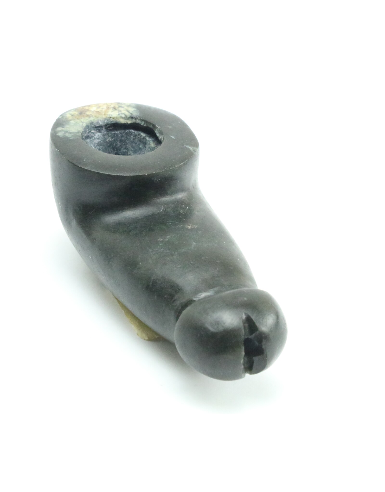 Taloyoak Fetish pipe