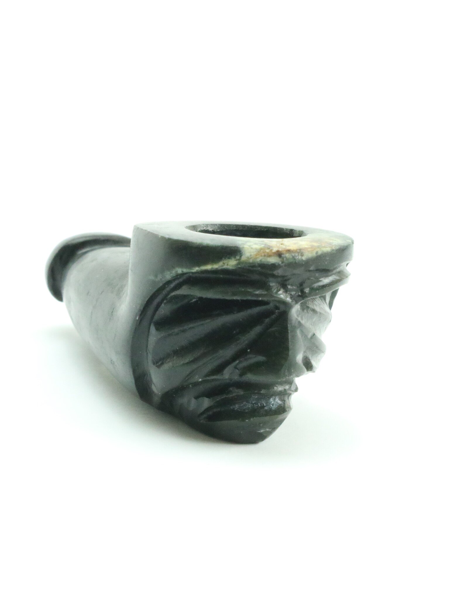 Taloyoak Fetish pipe