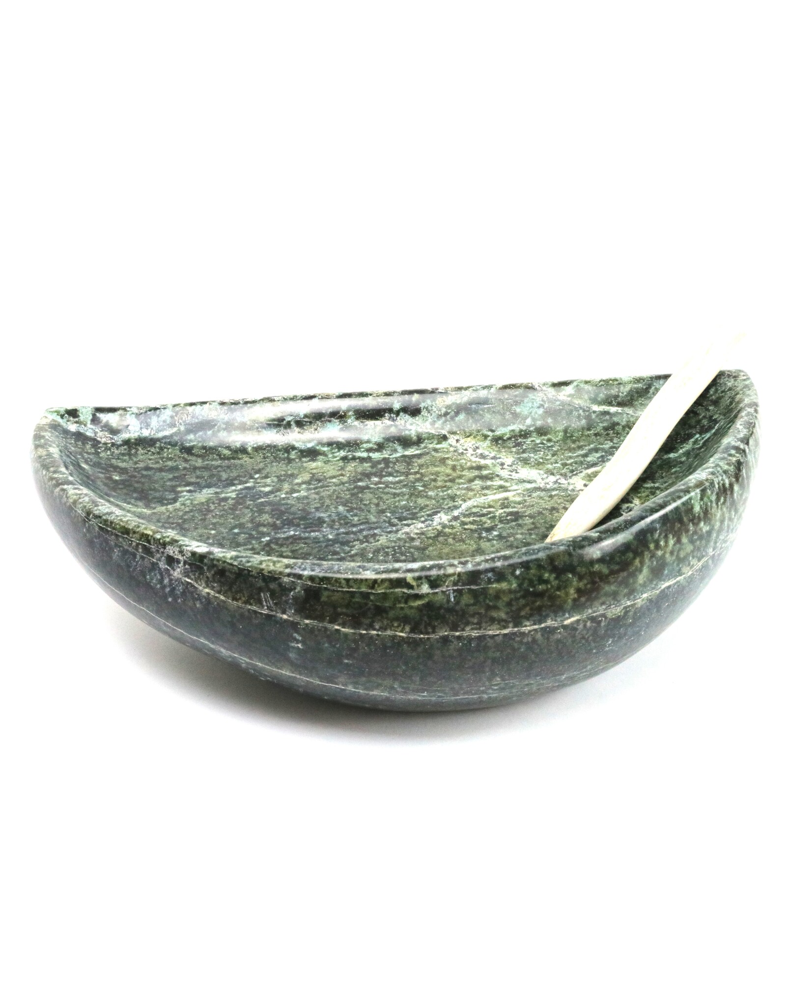 Kinngait [Cape Dorset] Qulliq