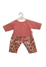 Hollie Poppenbroek en -shirt retro flowers