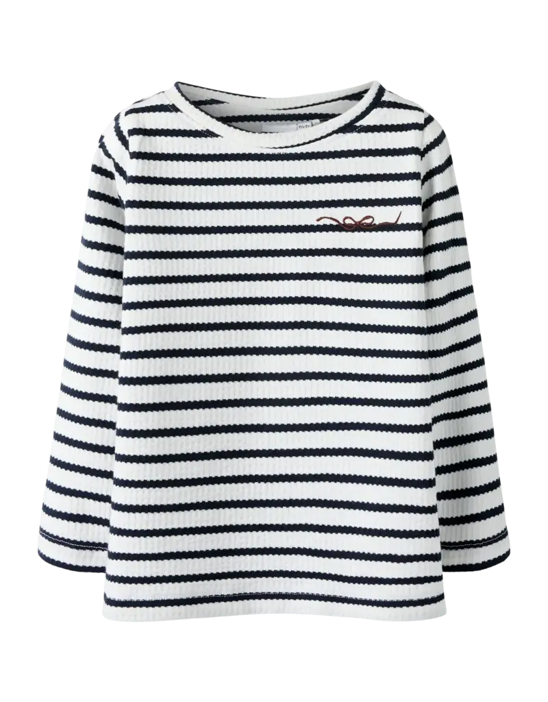 name it Kattie Slim Top Cloud Dancer Sky Captain