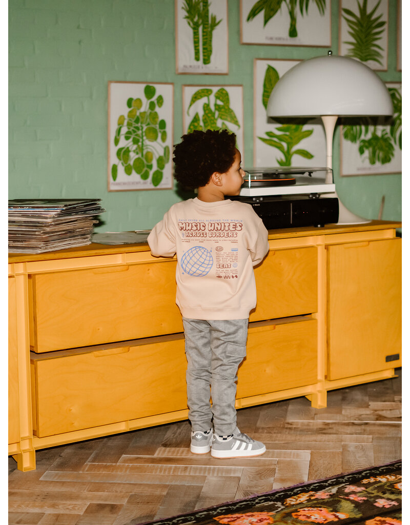 Daily Seven Oversized Sweater Music