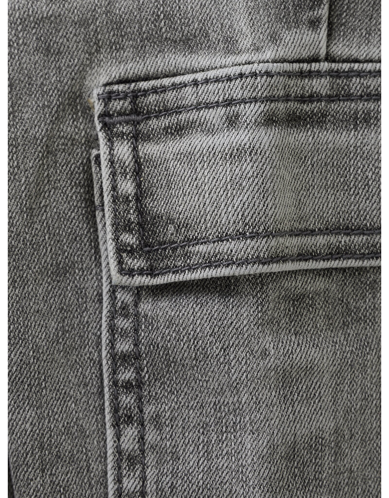 Daily Seven 2600 Straight Cargo Fit