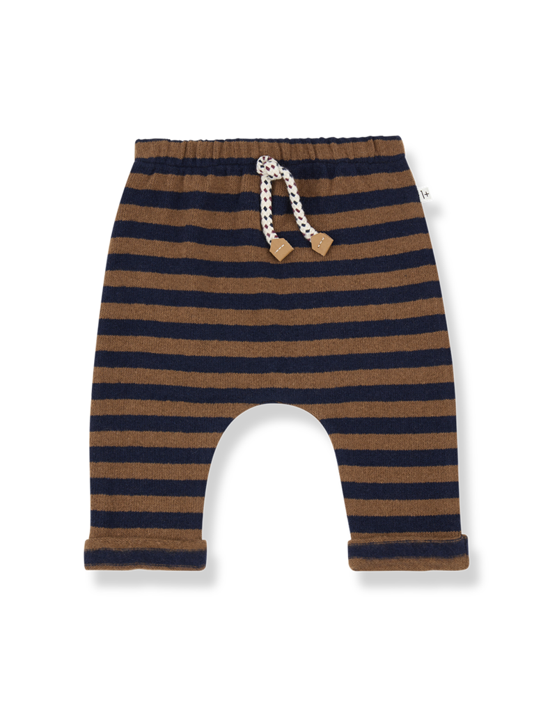 1+ in the family Uriel Pants Castagna