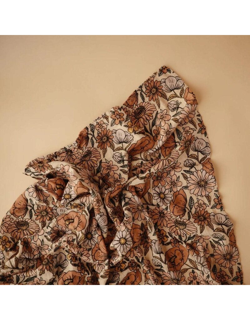Mushie Swaddle Retro Flowers