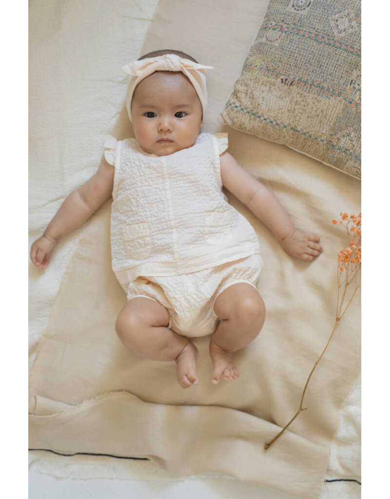 1+ in the family Noa bandeau ecru