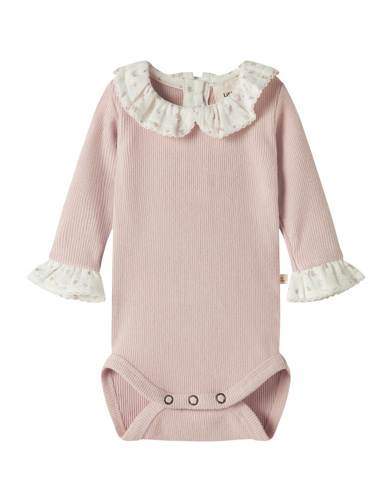 Lil' Atelier Trine Slim Body Peach Whip